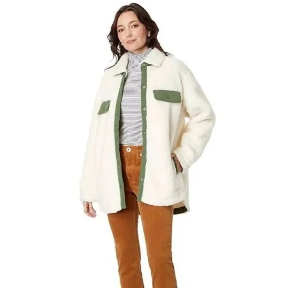 Vineyard Vines Cream and Green Teddy Jacket | Size: XS